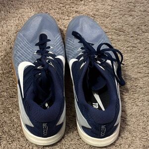 Nike Metcon Navy and White Trainers